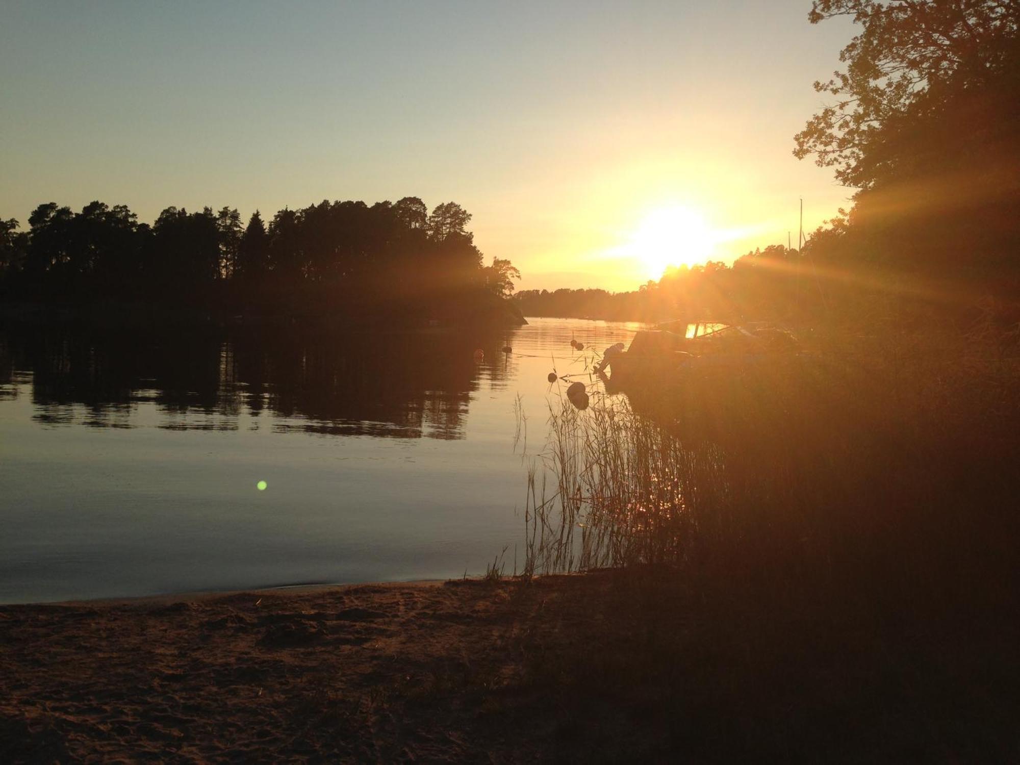 Charmigt Hus Pa Vindoe * Stockholm